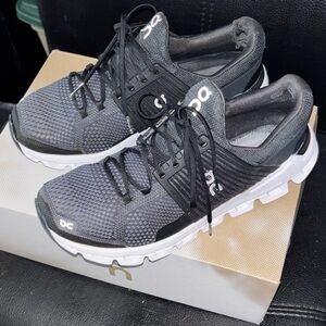 Cloudnova Running Women’s Athletic Sneakers in Black and Gray